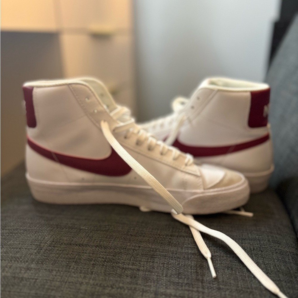 White and Red Nike high top blazers